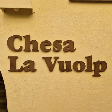 Chesa Bellaval, Haus La Vuolp 2 1 2 - Zimmerwohnung * Silvaplana