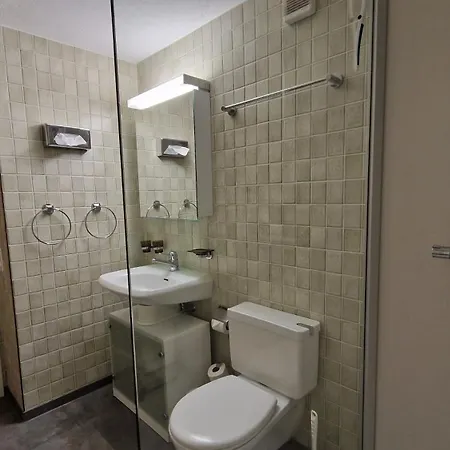 Chesa Bellaval, Haus La Vuolp 2 1 2 - Zimmerwohnung Lägenhet Silvaplana