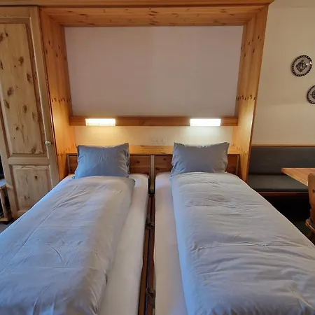 Chesa Bellaval, Haus La Vuolp 2 1 2 - Zimmerwohnung