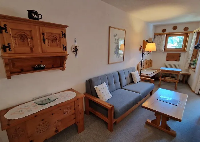 Chesa Bellaval, Haus La Vuolp 2 1 2 - Zimmerwohnung Apartamento Silvaplana