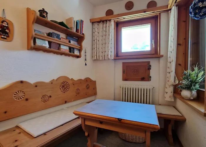 Chesa Bellaval, Haus La Vuolp 2 1 2 - Zimmerwohnung Apartamento *