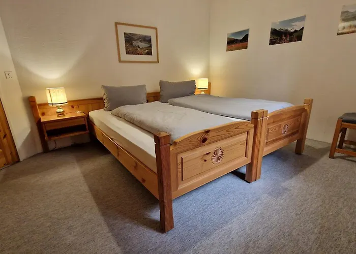 Chesa Bellaval, Haus La Vuolp 2 1 2 - Zimmerwohnung Appartement